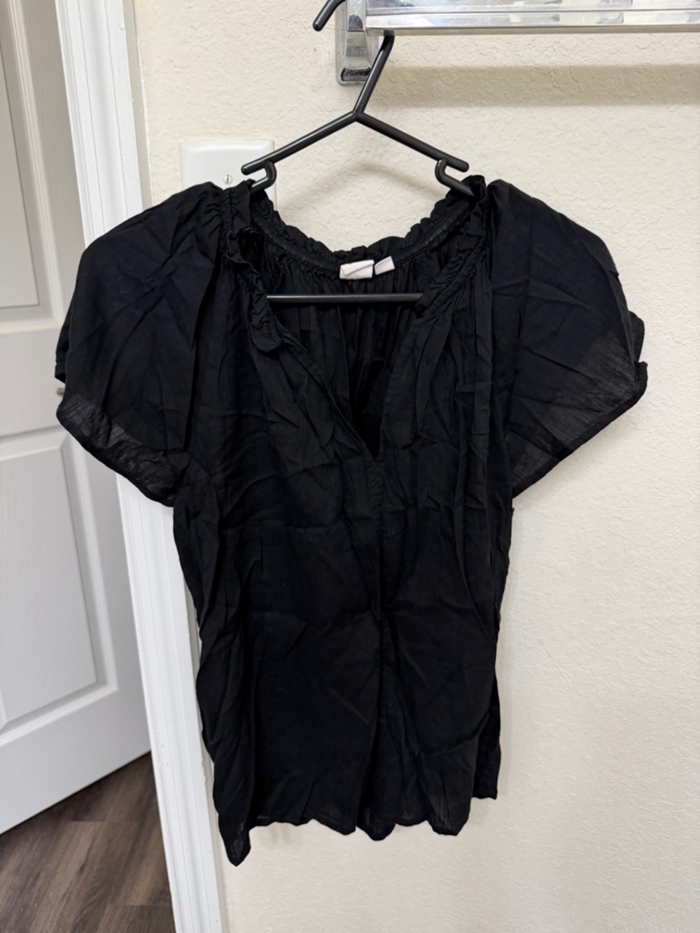 GAP Black Short Sleeve Peasant Blouse